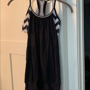 Chevron lululemon workout top